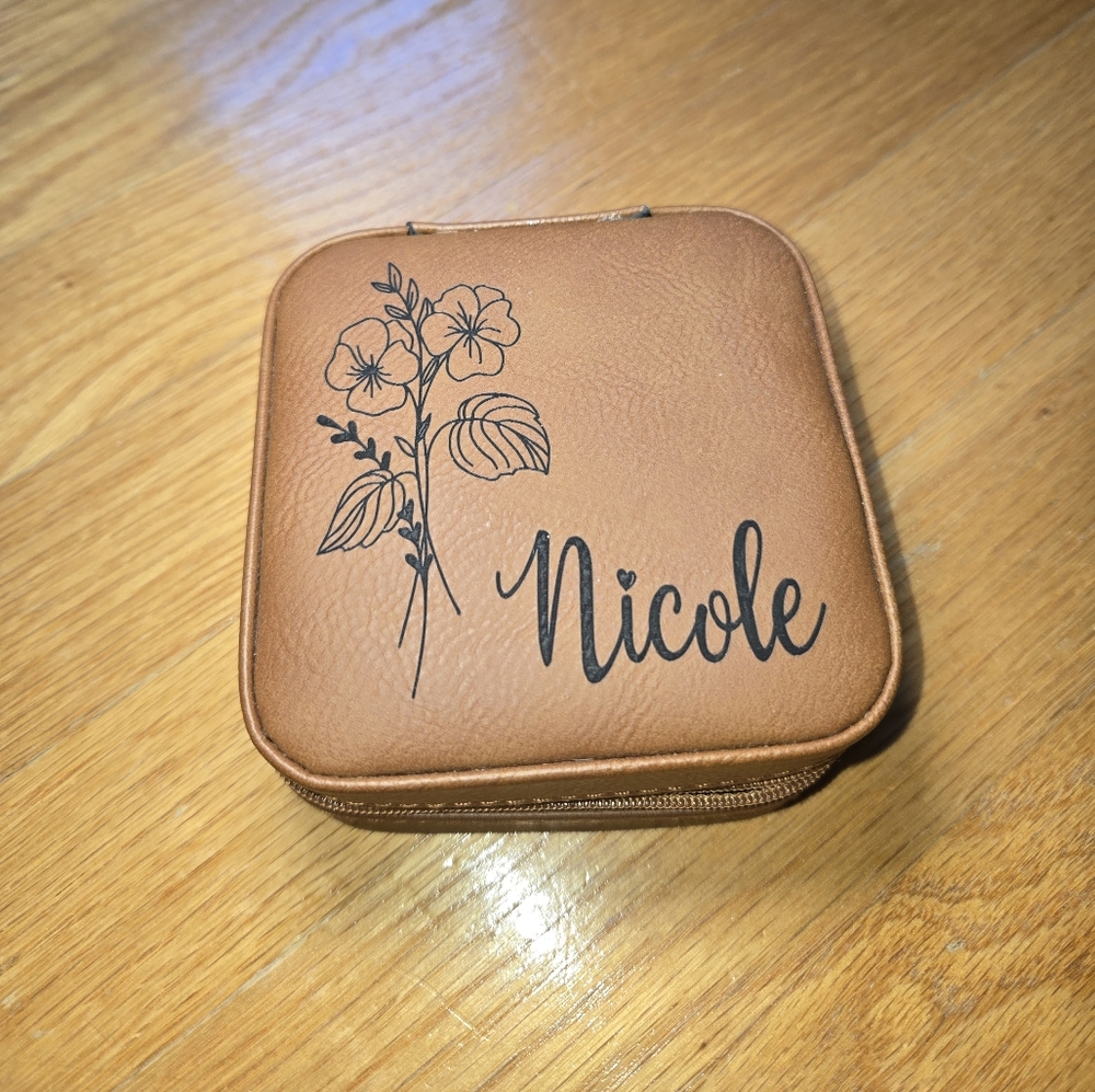 "Nicole" Travel Jewelry Box